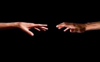 Hände Elisa auf Pixabay